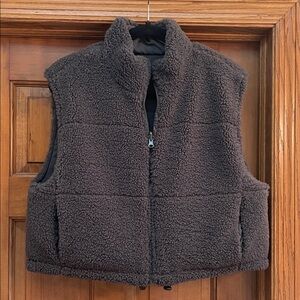 DRYGOODS Cropped Gray Sherpa Reversible Vest
